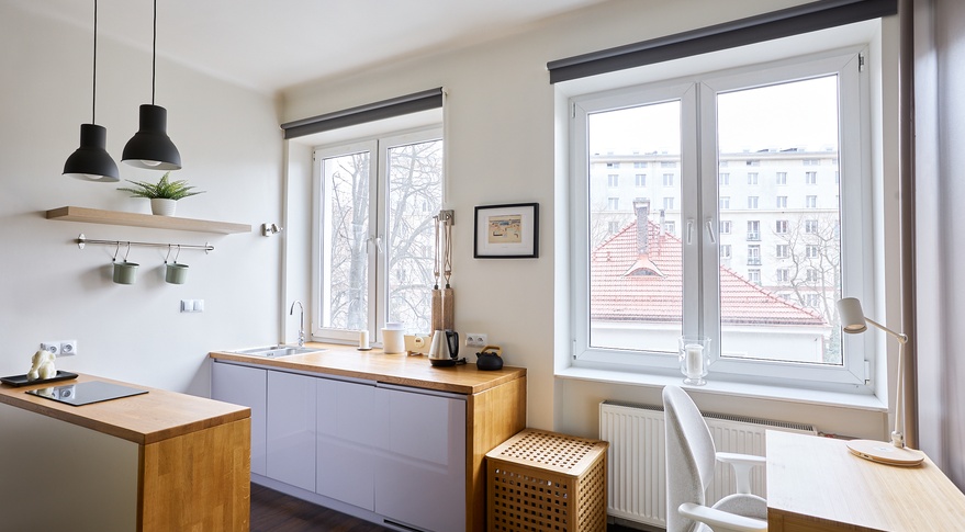 2-room apartment in a beautiful tenement house in the center