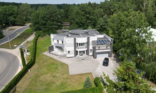 Luksusowy dom z ogrodem zimowym, jacuzzi i siłownią <br> ul. Ciupagi